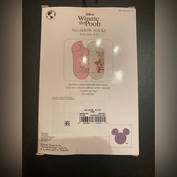 Woman's 6 Pair No Show Socks Size 4-10 Hello Kitty Winnie the Pooh Queen Screams - Picture 14 of 14